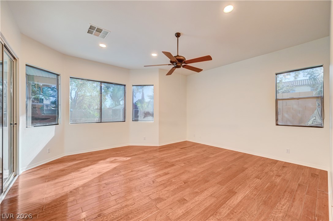 6641 Black Oaks Street North Las Vegas NV 89084