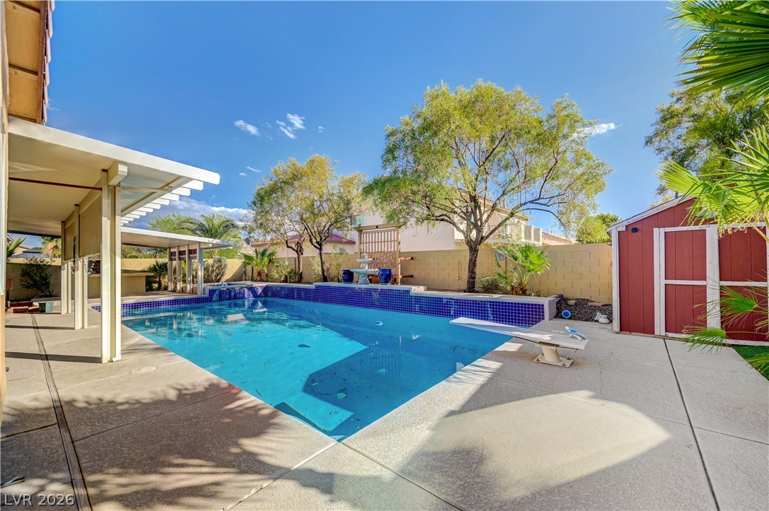 6641 Black Oaks Street North Las Vegas NV 89084