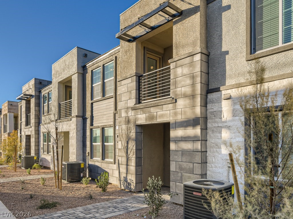 1104 Heliodor Avenue Henderson NV 89011