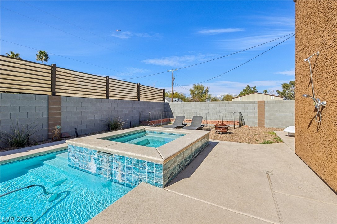 3869 Pacific Street Las Vegas NV 89121