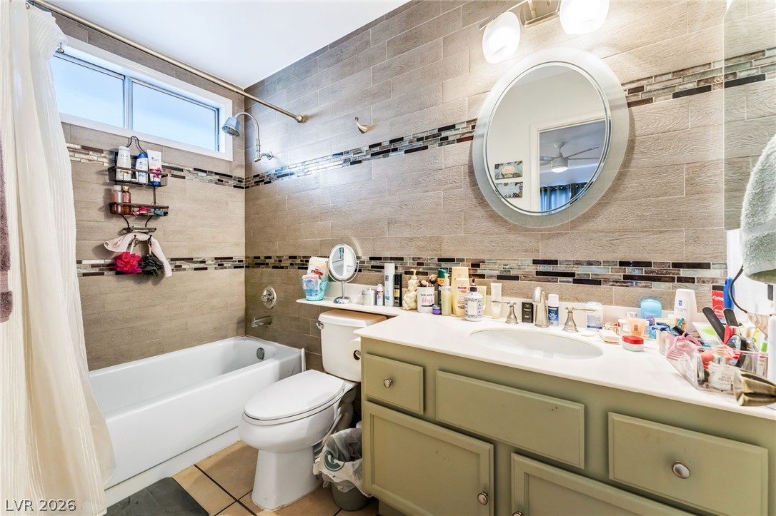 5942 Whispering Pine Avenue Las Vegas NV 89142