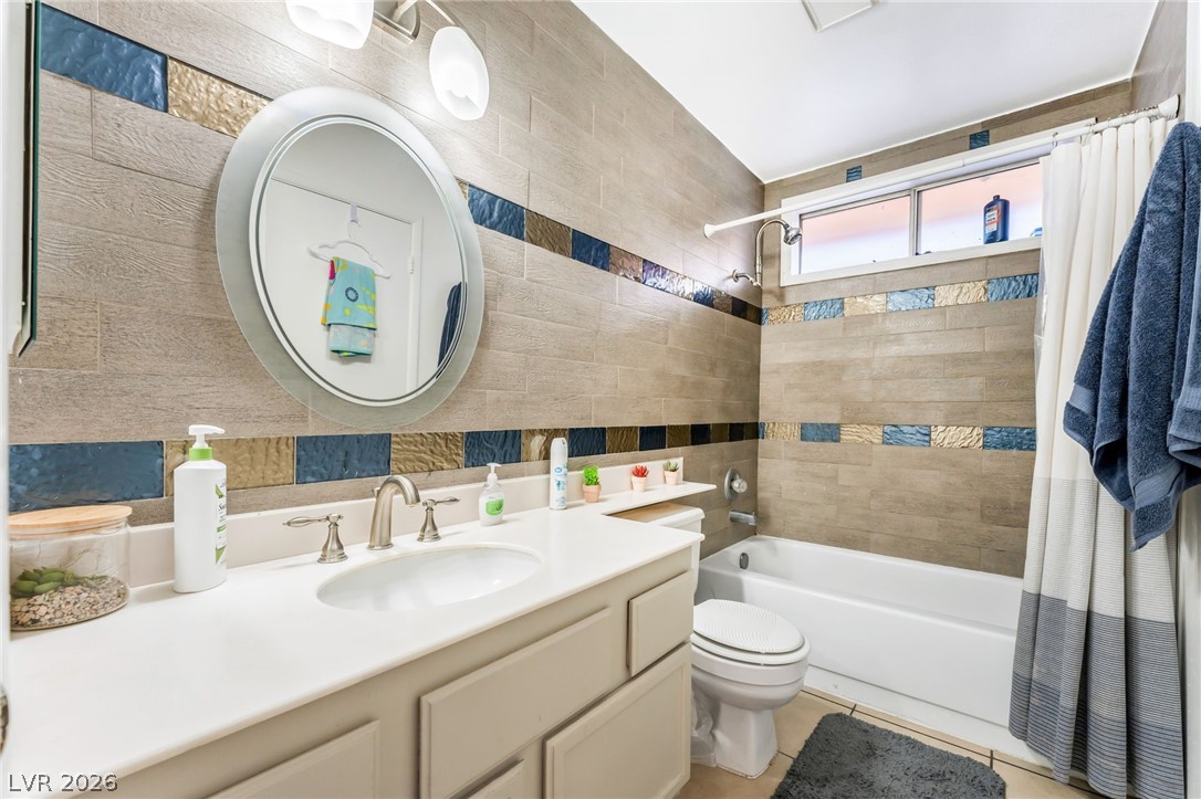 5942 Whispering Pine Avenue Las Vegas NV 89142