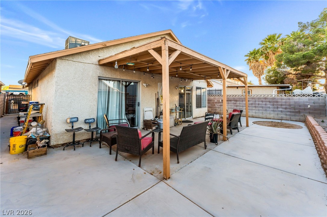 5942 Whispering Pine Avenue Las Vegas NV 89142