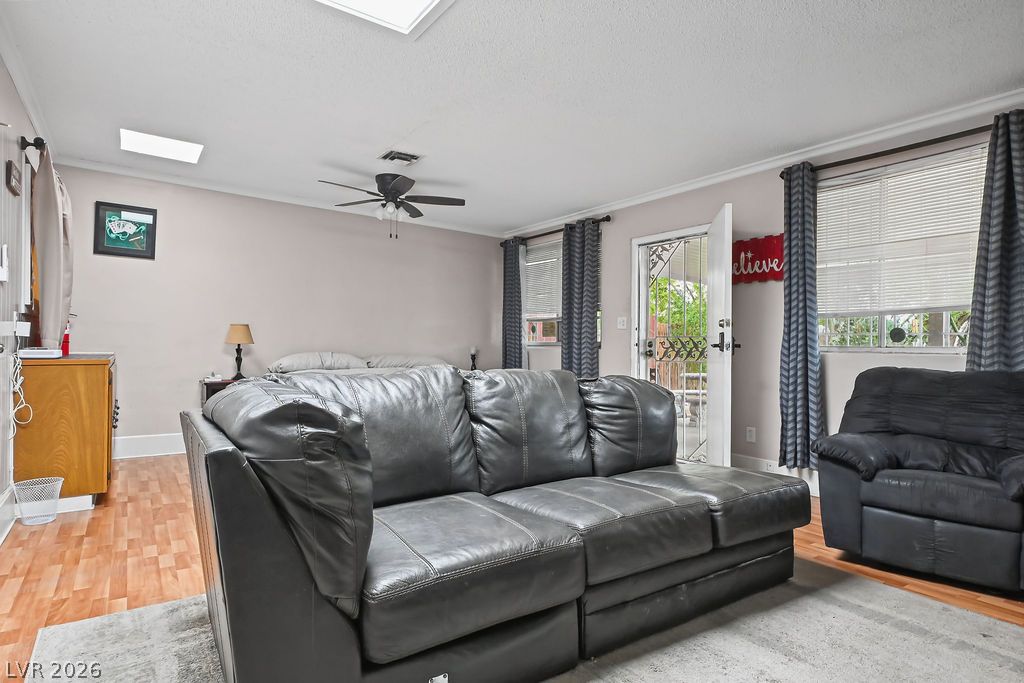 221 Circle Drive Las Vegas NV 89101