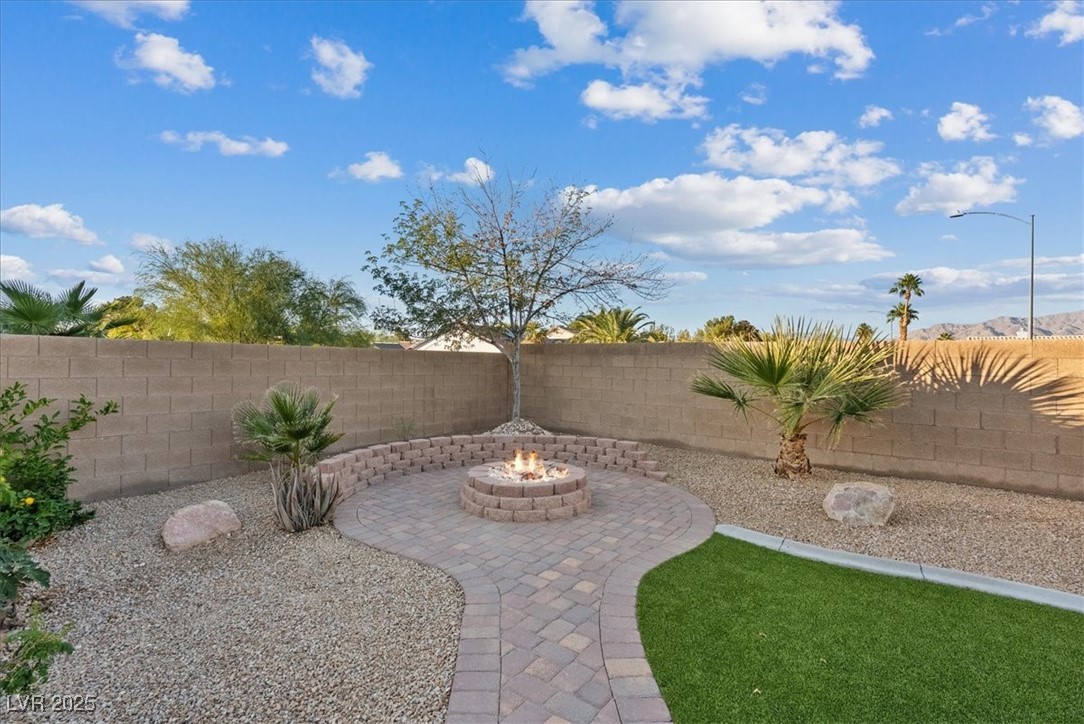 6458 White Tiger Court Las Vegas NV 89130