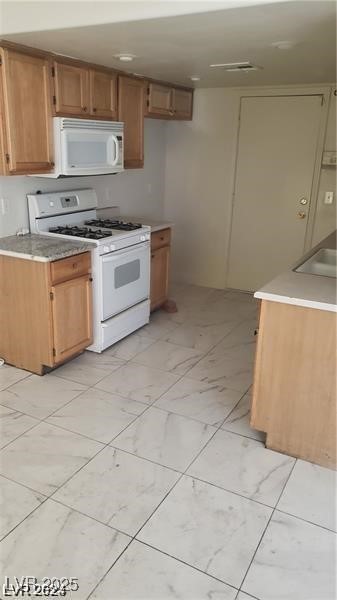 9617 Pine River Lane Las Vegas NV 89123