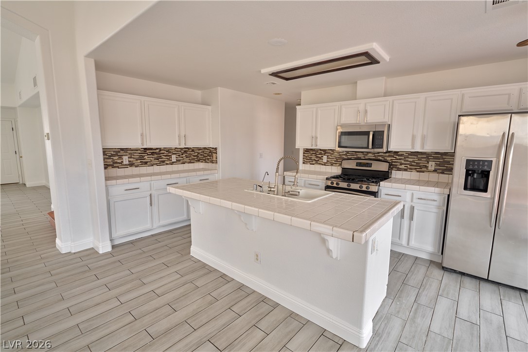 8048 Kentshire Drive Las Vegas NV 89117