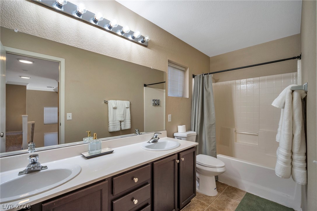 684 Gritty Garnet Avenue Las Vegas NV 89183