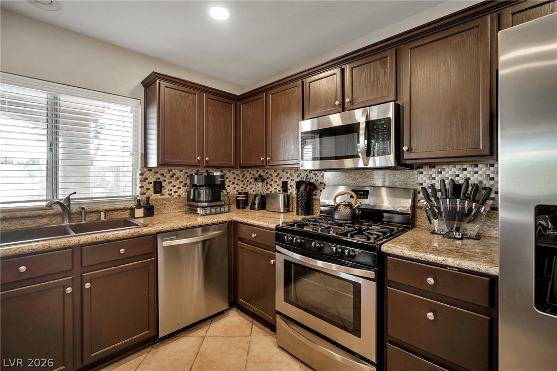 684 Gritty Garnet Avenue Las Vegas NV 89183