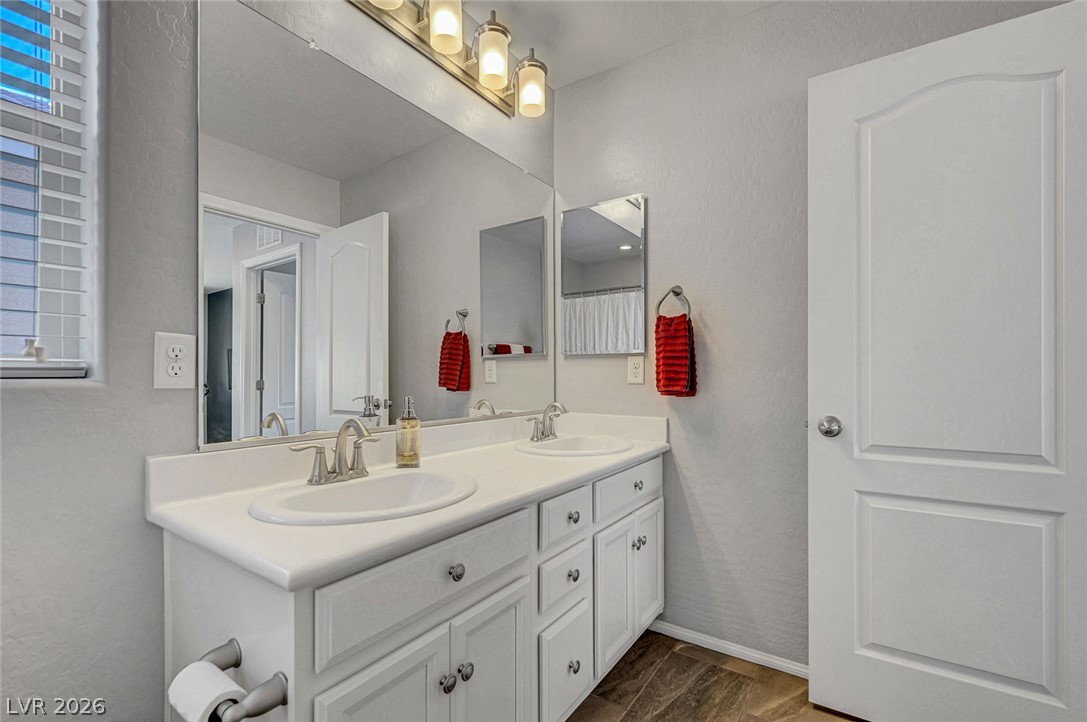 10840 Woods Hole Bay Street Las Vegas NV 89179