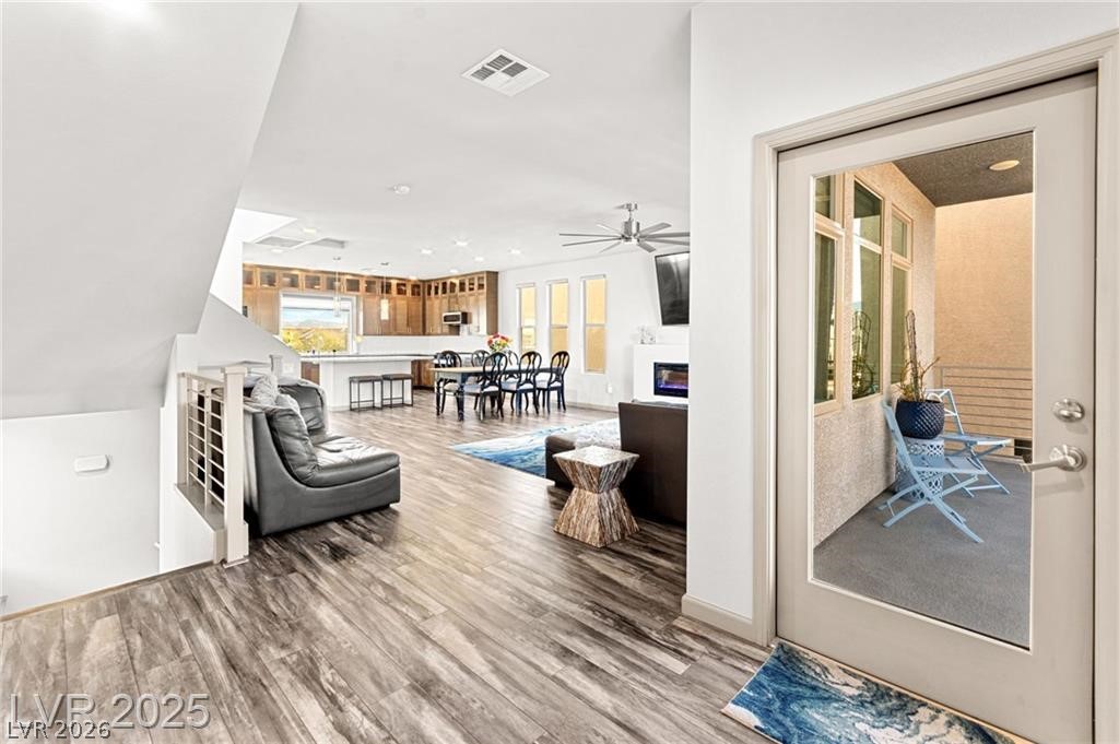8011 Haywood Estate Avenue Las Vegas NV 89113