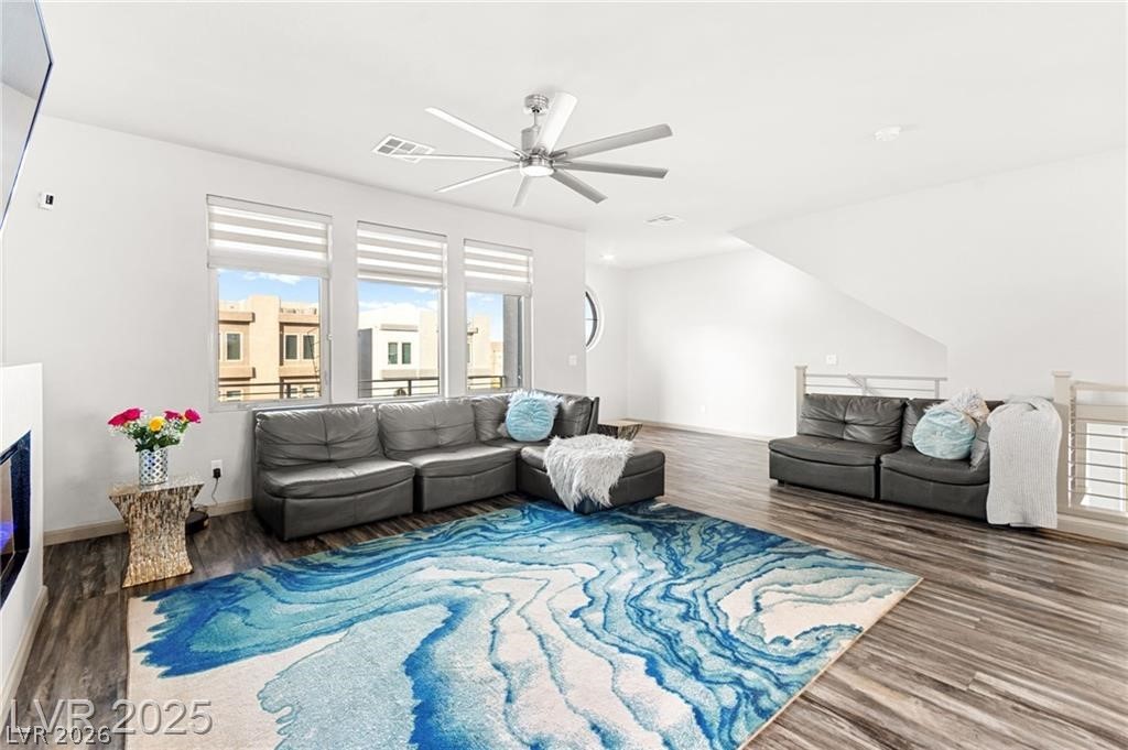 8011 Haywood Estate Avenue Las Vegas NV 89113
