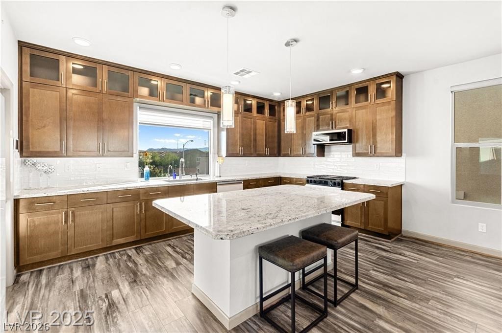 8011 Haywood Estate Avenue Las Vegas NV 89113