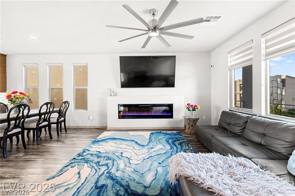 8011 Haywood Estate Avenue Las Vegas NV 89113