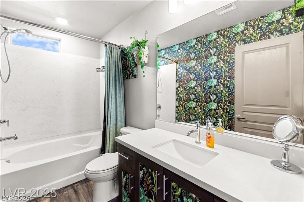 8011 Haywood Estate Avenue Las Vegas NV 89113