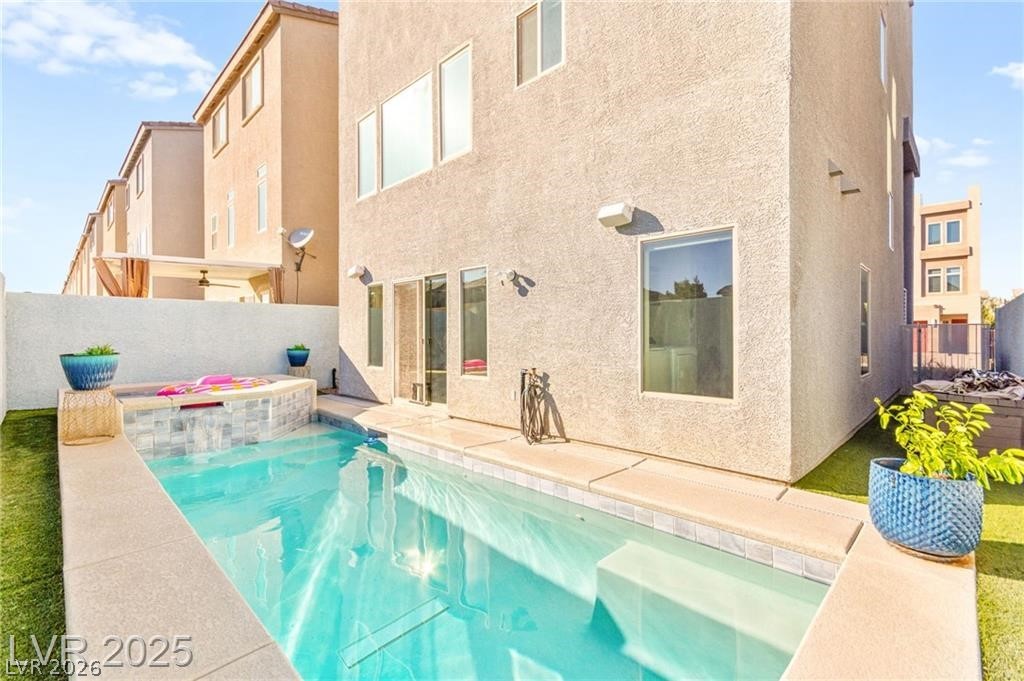 8011 Haywood Estate Avenue Las Vegas NV 89113