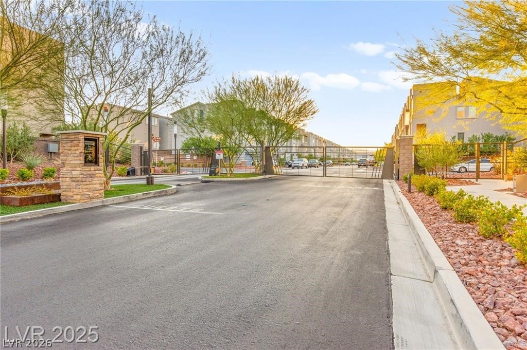 8011 Haywood Estate Avenue Las Vegas NV 89113