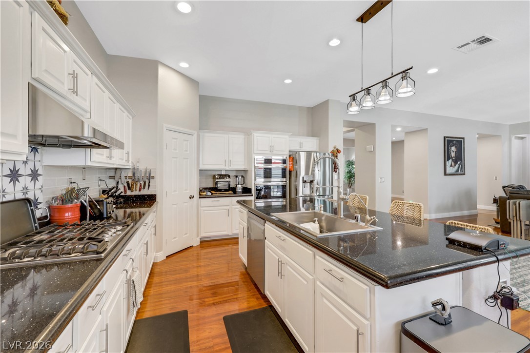7135 Comanche Canyon Avenue Las Vegas NV 89113