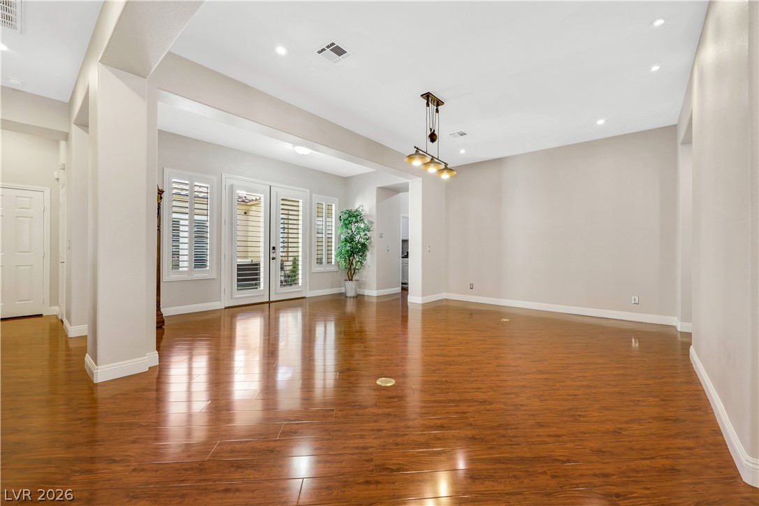 7135 Comanche Canyon Avenue Las Vegas NV 89113