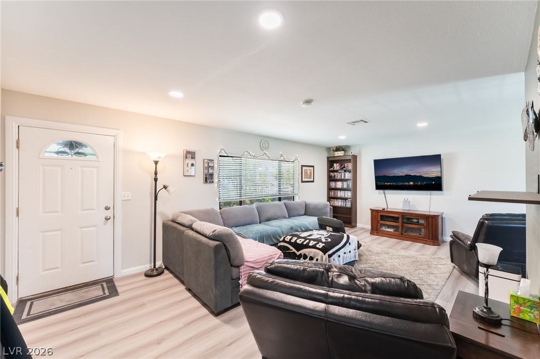 1855 Twin Oaks Avenue Las Vegas NV 89156
