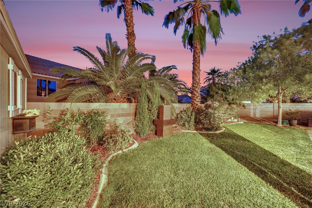 1437 Blazing Sand Street Las Vegas NV 89110