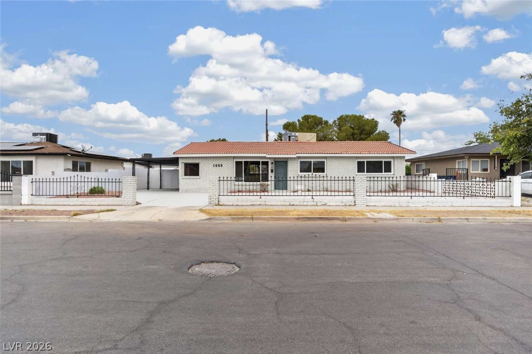 1669 North G Street Las Vegas NV 89106