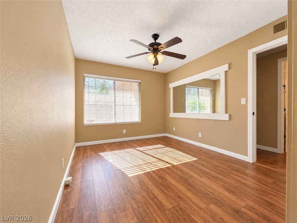 6672 Peachtree Lane Las Vegas NV 89103