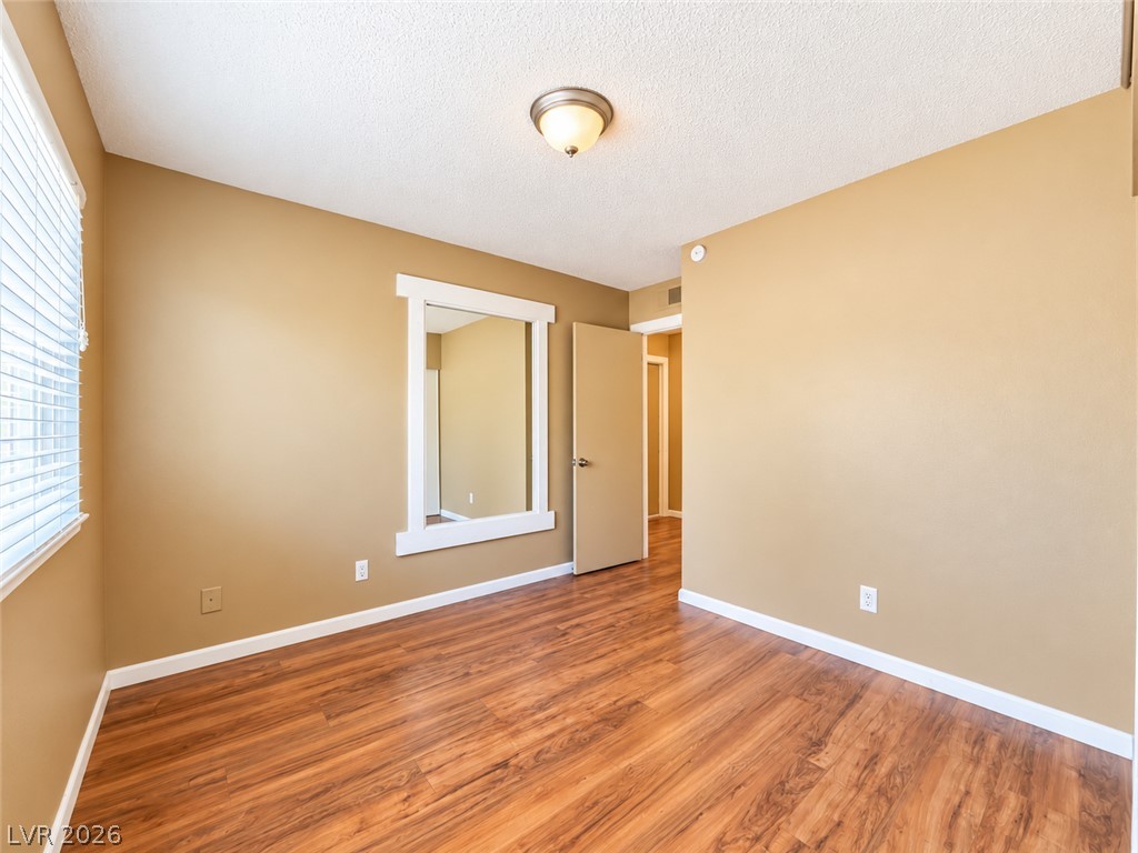 6672 Peachtree Lane Las Vegas NV 89103