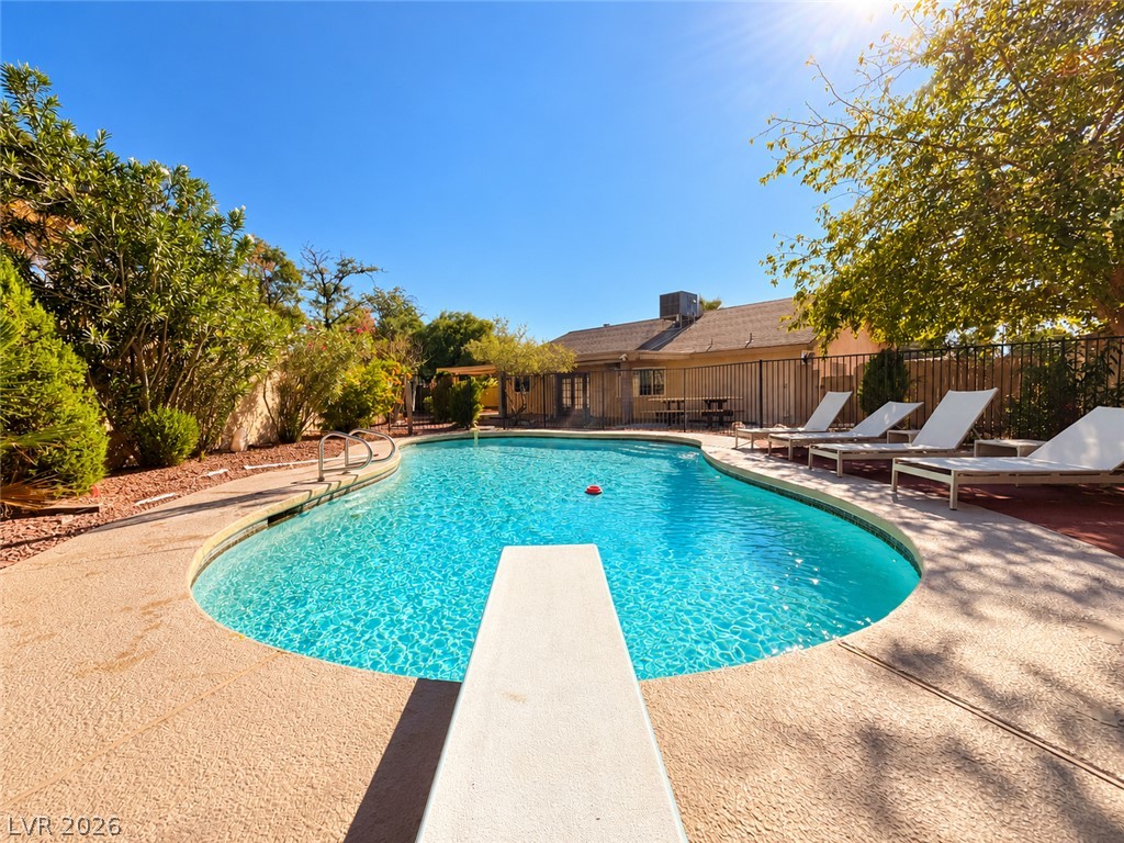 6672 Peachtree Lane Las Vegas NV 89103