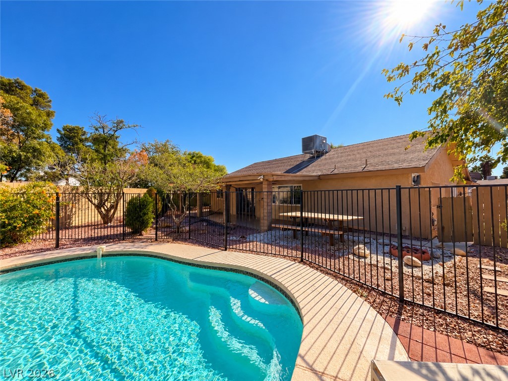 6672 Peachtree Lane Las Vegas NV 89103