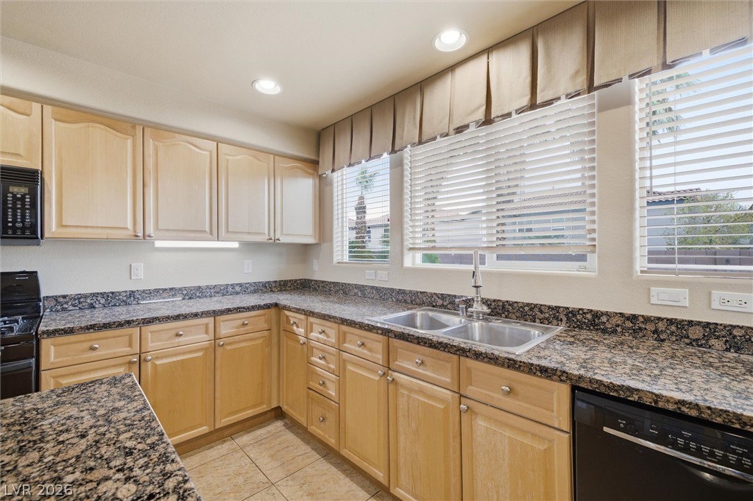 28 Glaring Court Henderson NV 89002