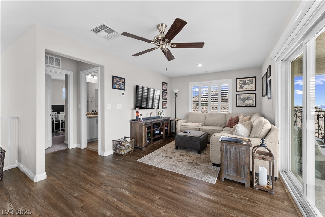 8047 Mercury Skye Street Las Vegas NV 89166