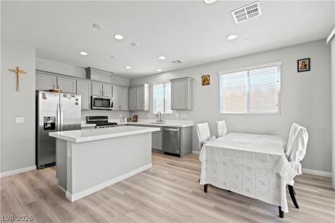 10590 Dryades Avenue Las Vegas NV 89166