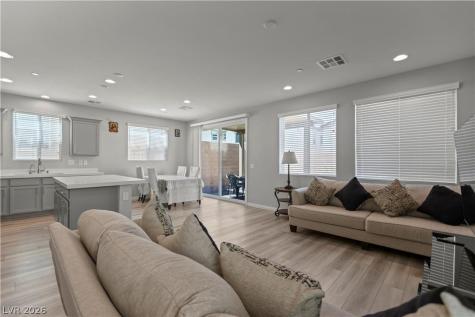 10590 Dryades Avenue Las Vegas NV 89166