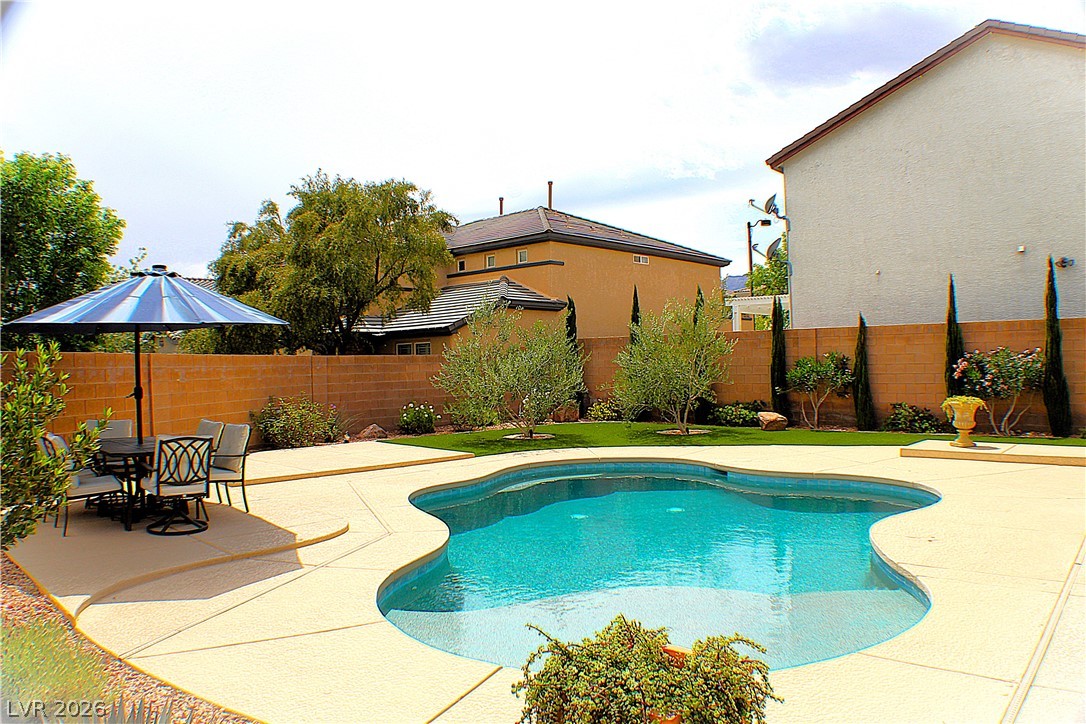 10241 Bristol Peak Avenue Las Vegas NV 89166