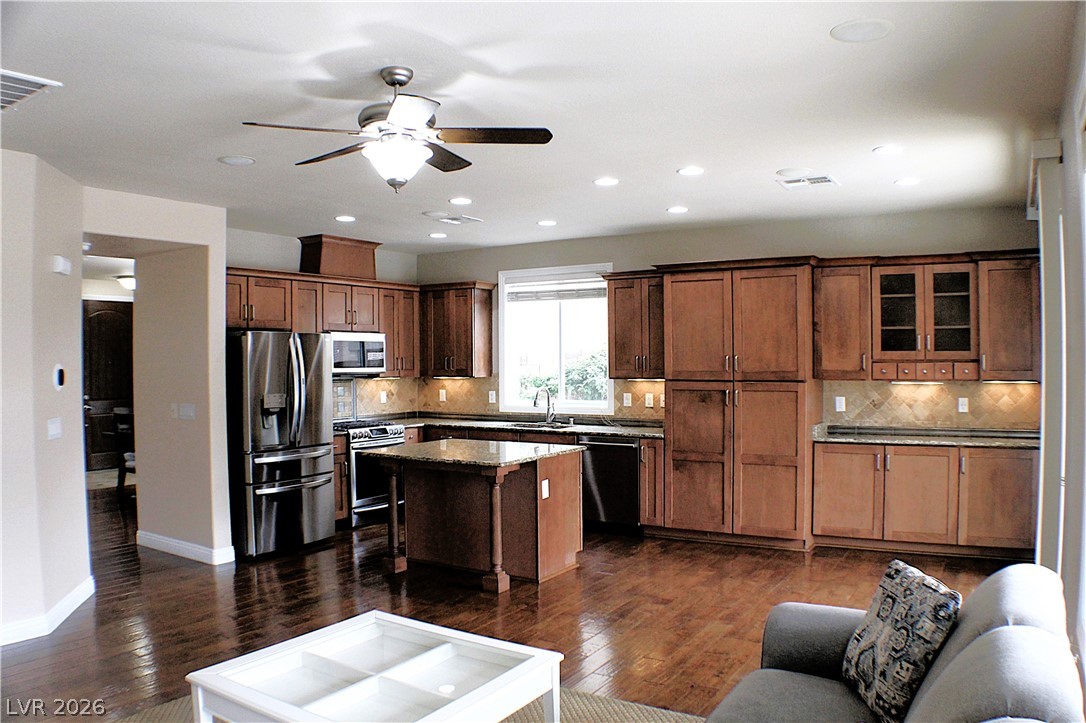 10241 Bristol Peak Avenue Las Vegas NV 89166