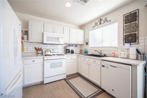 8041 Gobbler Grove Court Las Vegas NV 89143