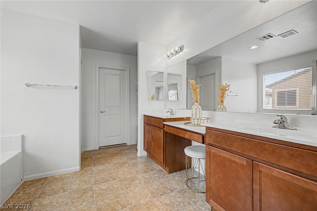 2095 Roundtop Court North Las Vegas NV 89081
