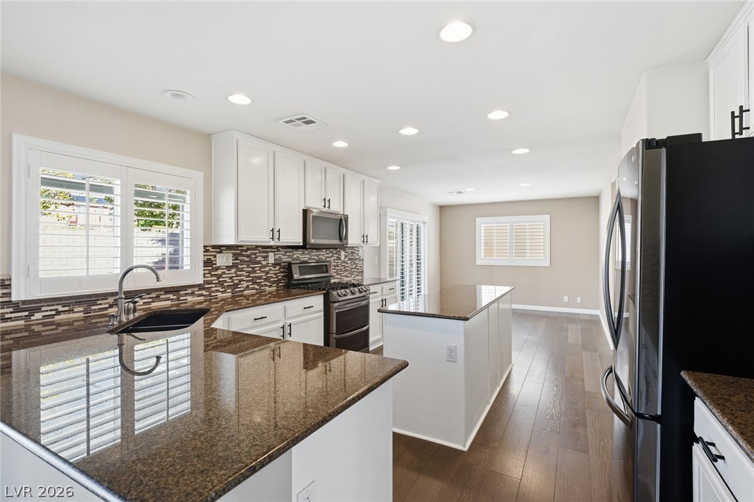 1832 Diamond Bluff Avenue North Las Vegas NV 89084