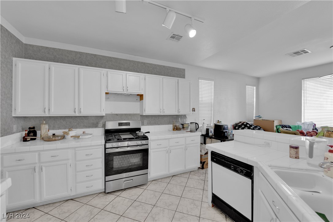 5790 Native Dancer Court Las Vegas NV 89113