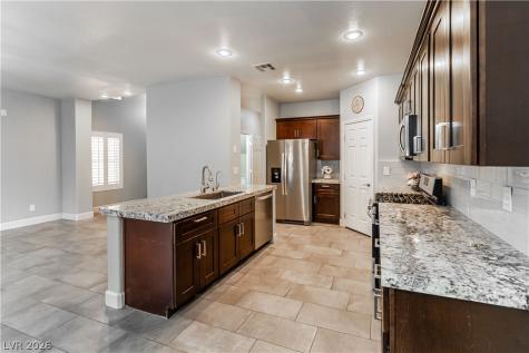2331 Silver Crew Pass Henderson NV 89052