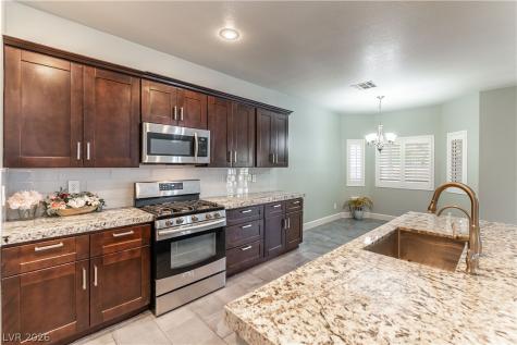 2331 Silver Crew Pass Henderson NV 89052