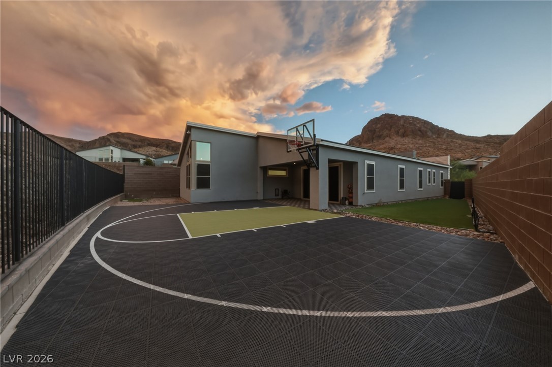 1944 Regal Bluff Drive Henderson NV 89052
