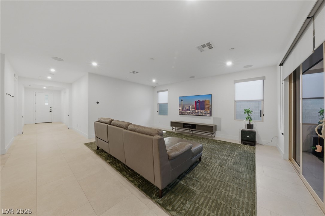 1944 Regal Bluff Drive Henderson NV 89052