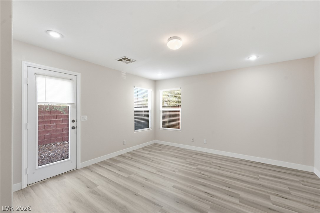 7433 Ringquist Street Las Vegas NV 89148