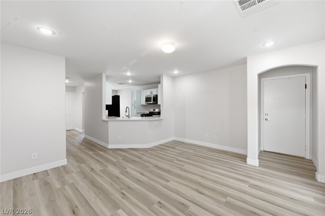 7433 Ringquist Street Las Vegas NV 89148