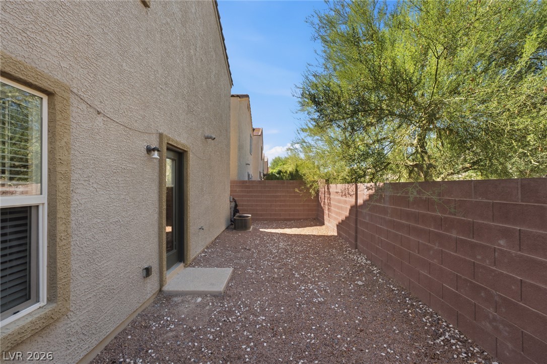 7433 Ringquist Street Las Vegas NV 89148