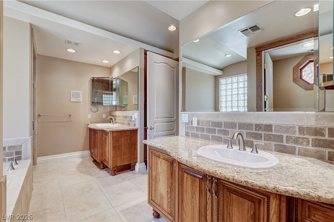 5520 Mount Diablo Drive Las Vegas NV 89118