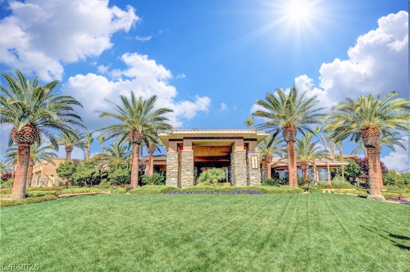178 Castle Course Avenue Las Vegas NV 89148