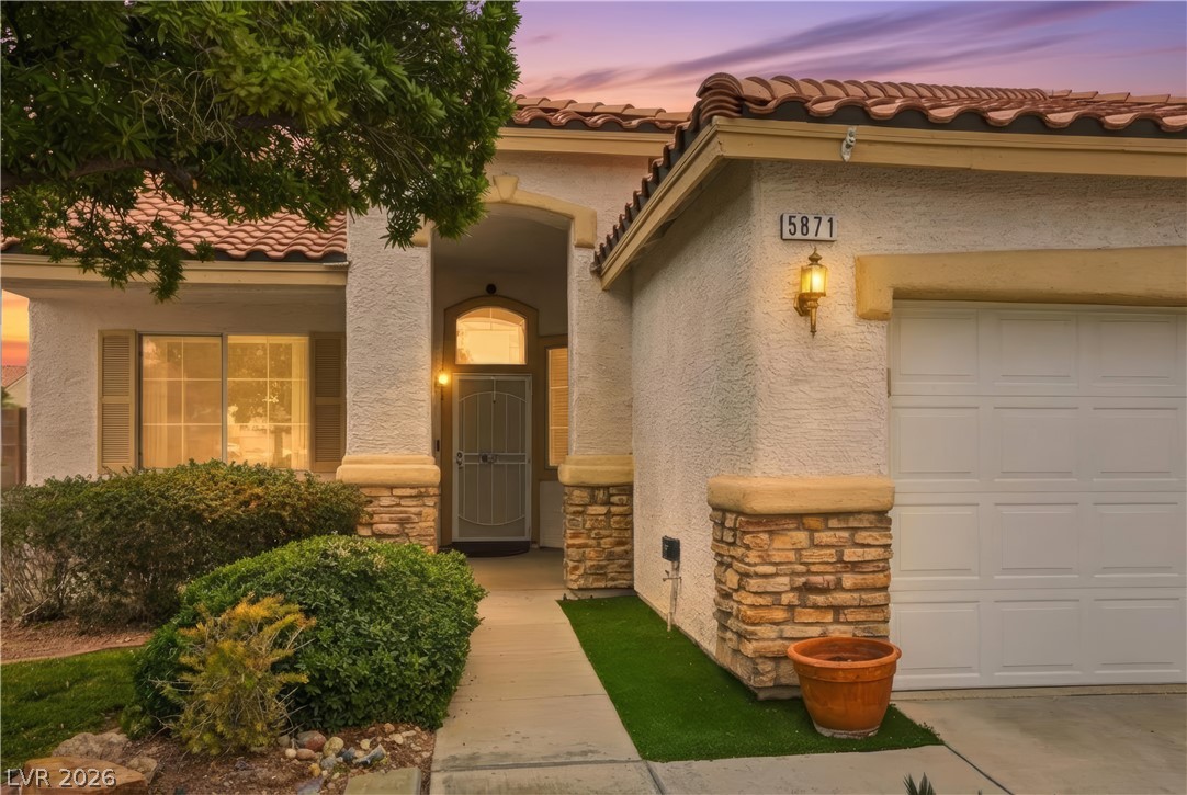 5871 Lost Valley Street Las Vegas NV 89113
